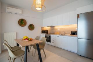 Premium Seaview Suites with Jacuzzi & Private Parking - 7