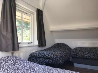 Luxury Private Home in Quiet Area - 5