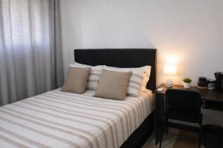 Sunlit Retreat Private Flatlet with Solar Power Pool Fast WiFi & Secure Parking - 9