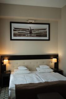 Red Baron Hotel & Restaurant - 5