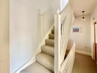 Montrose House - 1
