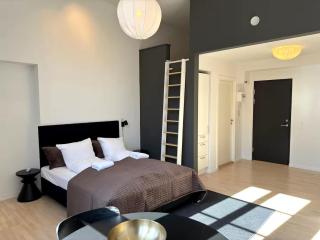 Perfect Couples Retreat in Urban Area - 1