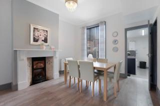 Family-Friendly 2BR Close to Durham City - 7