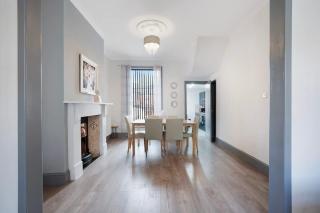 Family-Friendly 2BR Close to Durham City - 2