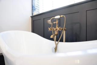 NEW! 2BR in Richard Street - 6