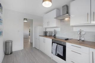 NEW! 3BR in Colchester Road - 6