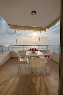 Golden Horizon Sea View Apartment - 9