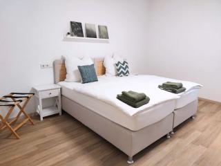 Central Living Neu-Ulm 3-Zimmer Apartment mit Balkon - 3