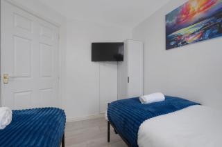 New! Spacious Retreat for 10 Perfect for Families! - 1