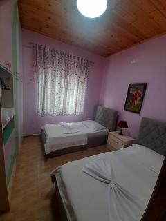 George's Ap Gjirokastër - 5