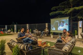 Perfectstayz Premium Seven Oaks near mall road - 9