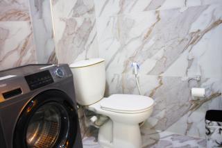Modern 1BR Minutes from the Tourist Centre, wifi F - 6