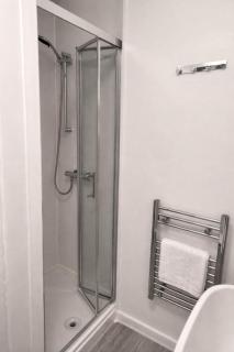 5 Bedroom Newton House in Burnley - Simple City Stays - 2