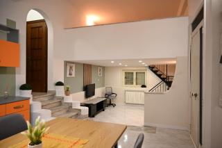 Casa vacanze Desiree situata zona centro commerciale il Casale - 1