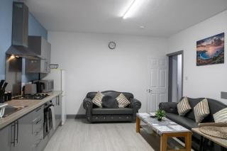2 Bed Apartment in Newcastle with FREE WIFI - 8