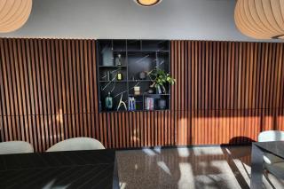 Melbourne CBD 2BR Views, Pool, Spa & Gym - 3