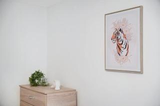 Stylish Comfort 4-Bed on Church Road, Sleeps 4 - 1