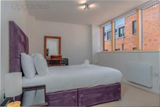 Garden View Apartment by Portland Square - 2