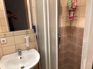 Studio Apartment Near Old Town & Station - 3