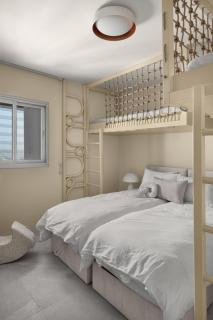 פנטהאוז יאכטה - 1