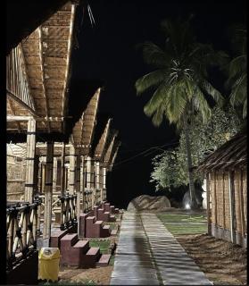 Lazzy Panda Hampi - 4