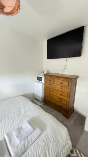 Suite 3 En-suite Room with Double Bed - 7