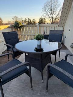 Cozy 1 Bedroom Apartment with Balcony & City Views - 7