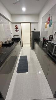 URBAN PAUSE, 2BHK Apt near BKC,airport&NMACC - 2