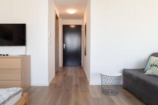 Old Bridge Retreat and Free Parking - 1