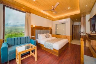 Snow City Stays - Shivalaya - 5