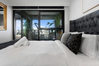 Panoramic views, Steps to Marvel & The District Docklands, Free Parking, & Gym! - 9