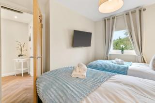 Entire Home in Renfrewshire - 7