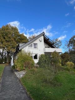 Ferienwohnung im Grünen, Südsauerland, sehr gute Verkehrsanbindung - 0