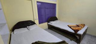 Radha krishna Niwas 200mtrs to dasashwamedh ghat - 7