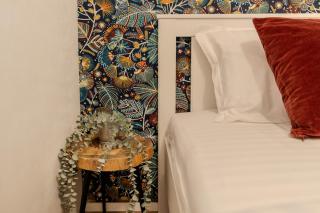 Stay Central - Modern Studios Steps from the Athenaeum - 0