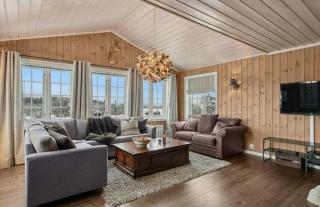 Log Cabin With Hot Tub In Rauland - 2