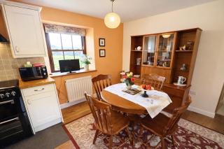 The Old Chapel, Threlkeld bungalow with stunning fell views - 4