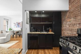 Seaport Place by StayHaus Floor-through 1BR Loft - 3