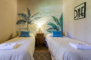 MOT Rentals WineCounty Alzaga - 4 Bd House Pool & Grill - 6