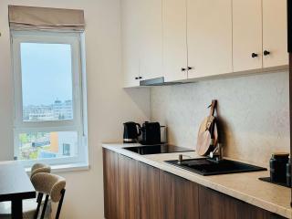 Joy City Stay M11-81 - 1