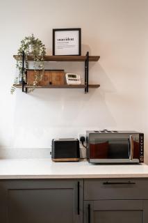 Fantastic 1-bed flat in the Heart of Clifton - 6