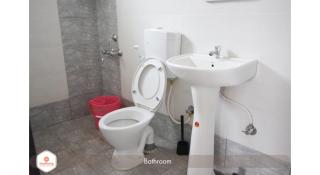 StayMazing Central Avenue-1,2 & 3 BHK Private AC Serviced Apt with Balcony - 4