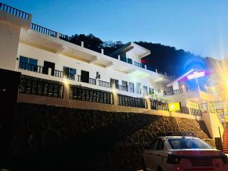 The Patharkot Cafe & Cottage - 3