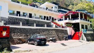 The Patharkot Cafe & Cottage - 1