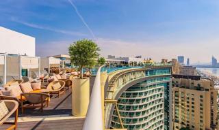 Luxury 1BR , Stunning Palm Views , Pool & Beach - 4