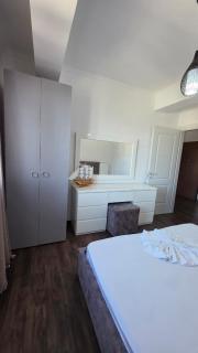 Mara's Seaview Apartment - 6