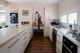 Elegant 2BD, Japanese Deep Bath, Walk to Downtown in Shared, Hosted 3 Bedroom Home - 3