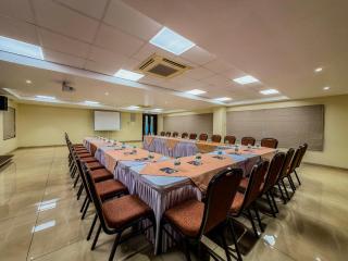 Zip By Spree Hotels Kolhapur - 9