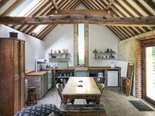 The Love Nest - Uk51593 - 4