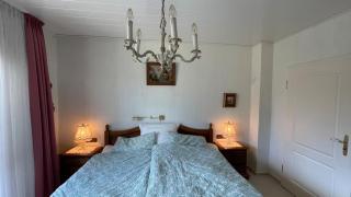 Großer Bungalow mit eigenem See und Insel - 1